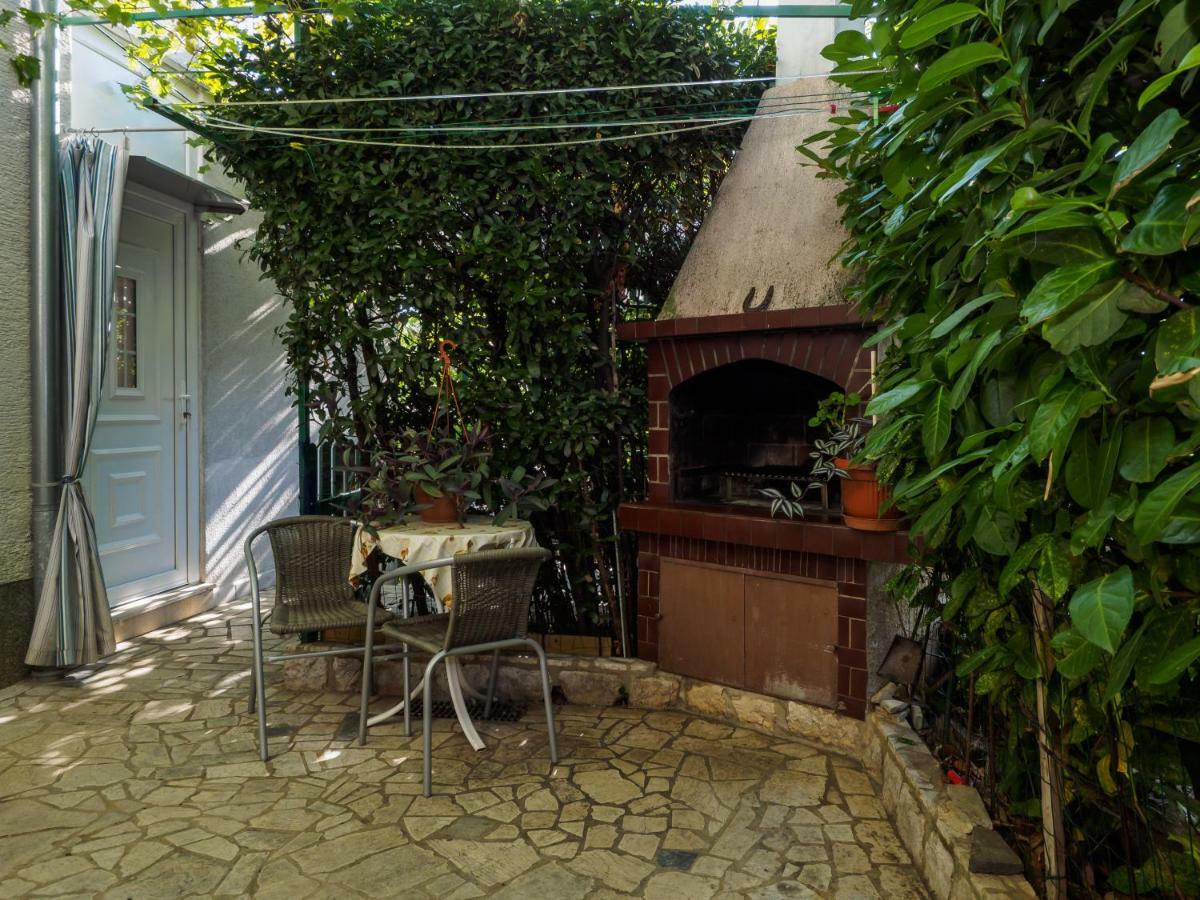 Cozy Studio With Private Terrace Barac Crikvenica Buitenkant foto